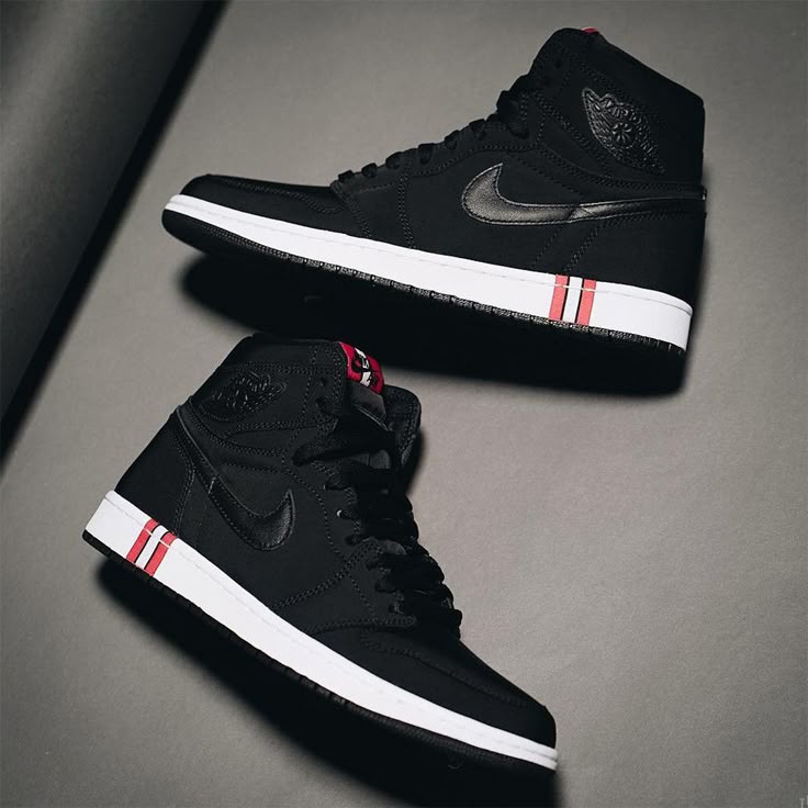 کتانی اسپرت Air Jordan 1 High